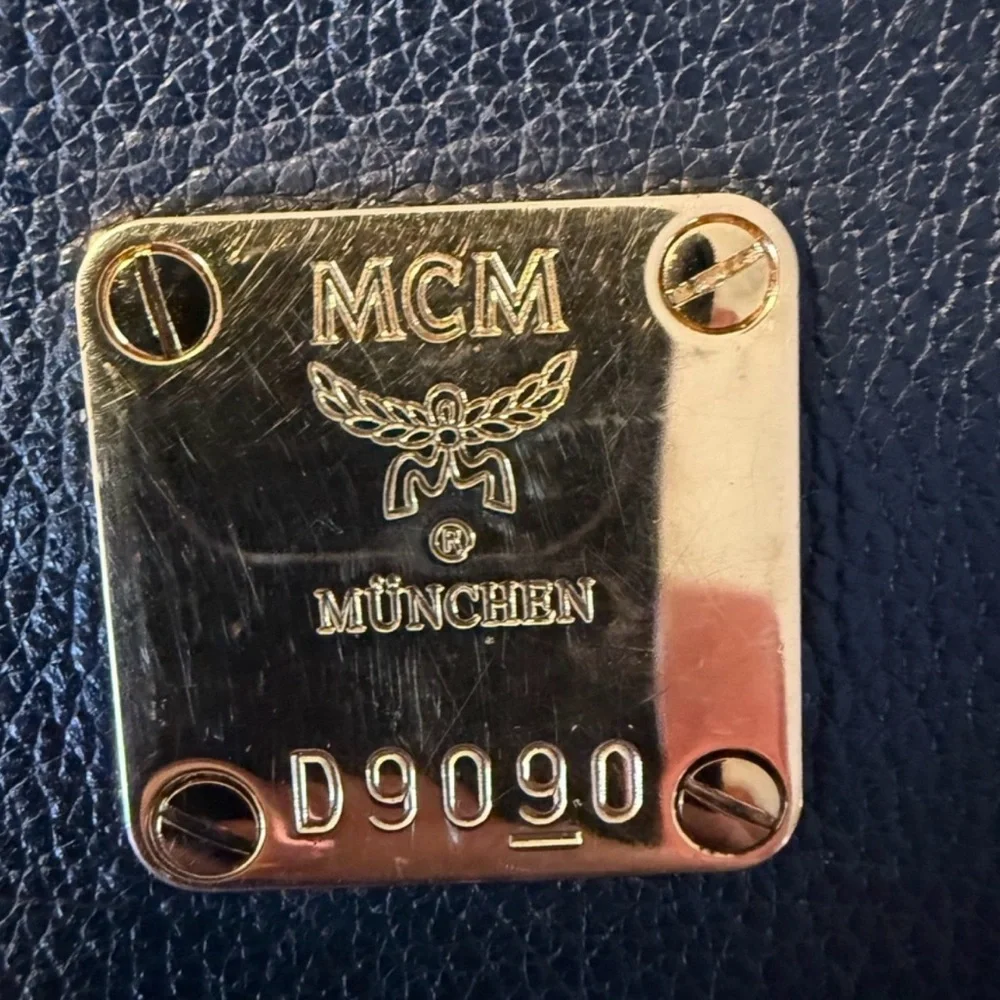 MCM Black Leather Munchen studded satchel - Picture 13 of 15